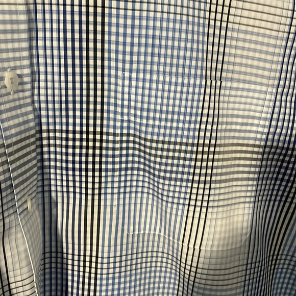 Enro short sleeve button up shirt. White blue gray and black plaid. Size 4XLT - Picture 3 of 4